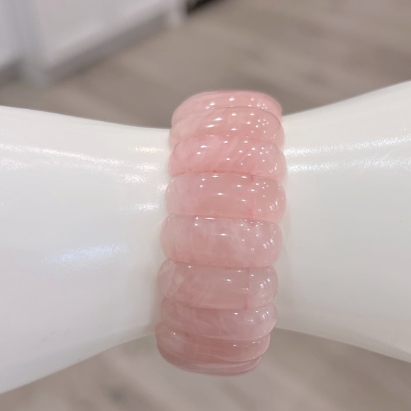 GALILEA ROSE QUARTZ STRETCH BRACELET - Picture 6 of 6